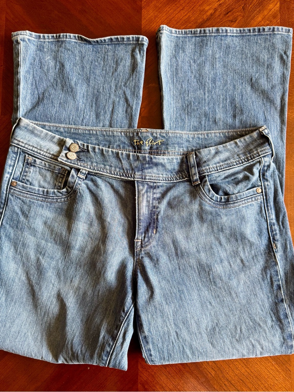 Old Navy The Flirt Bootcut Jeans Womens 14 Mid Rise Blue Denim Stretch Y2K